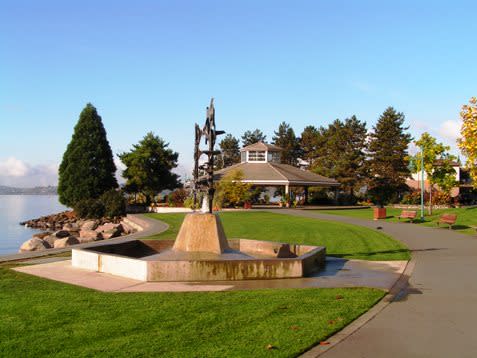 Marina Park in Kirkland, WA, a gem on the waterfront offering a blend of leisure and beauty.